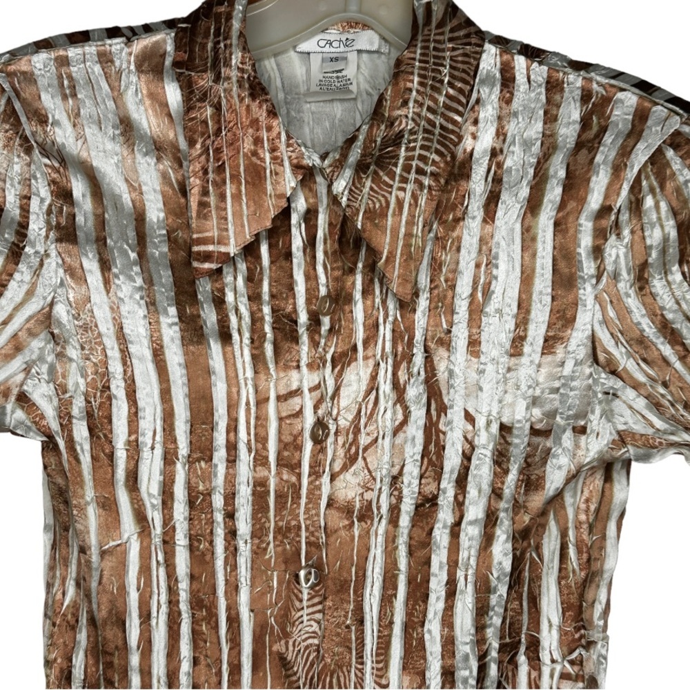 Cache Blouse‎ - Picture 2 of 5